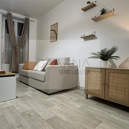 Centre - Rer A - Proche Paris & Versailles Daire