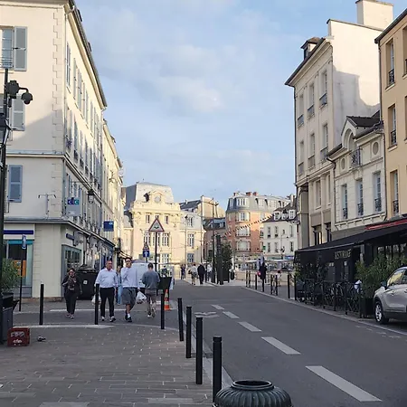 아파트 Centre - Rer A - Proche Paris & Versailles