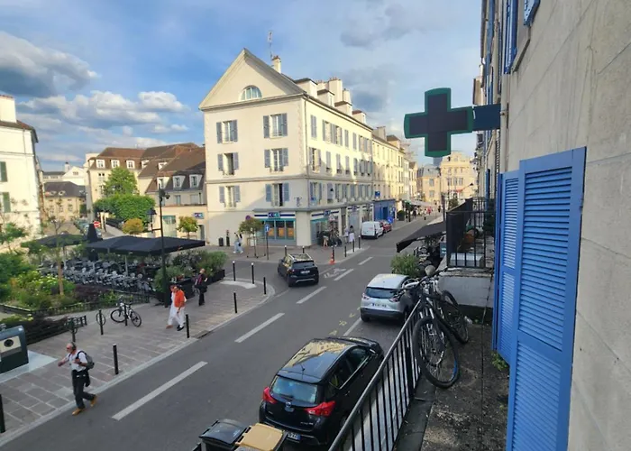 Apartment Centre - Rer A - Proche Paris & Versailles